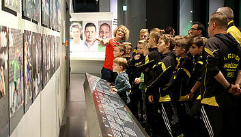 Guided tour for children and youth fans